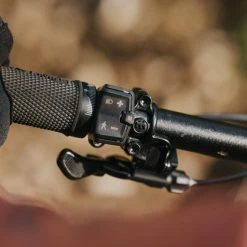 Bosch Mini Remote (BRC3300) Le Système Intelligent -Vélo Èlectrique Soldes Bosch Mini Remote BRC3300 Das smarte System EB13100001 c