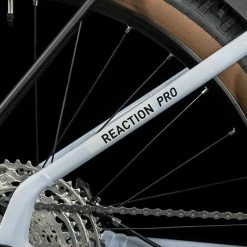 Cube Reaction Hybrid Pro 500 Allroad Easy Entry Flashwhite´n´black -Vélo Èlectrique Soldes CUBE Reaction Hybrid Pro 500 Allroad Easy Entry flashwhite n black 634161 5