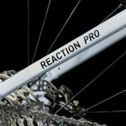 Cube Reaction Hybrid Pro 500 Easy Entry Flashwhite´n´black -Vélo Èlectrique Soldes CUBE Reaction Hybrid Pro 500 Easy Entry flashwhite n black 634111 4