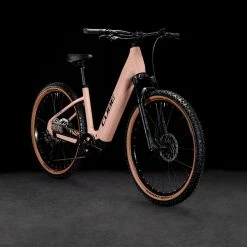 Cube Reaction Hybrid Pro 750 Easy Entry Blushrose´n´silver -Vélo Èlectrique Soldes CUBE Reaction Hybrid Pro 750 Easy Entry blushrose n silver 634123 2