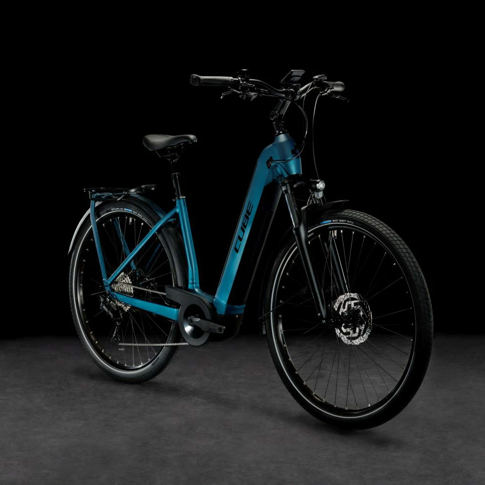 Cube Kathmandu Hybrid ONE 750 Easy Entry Blue´n´black 4 Cube Kathmandu Hybrid ONE 750 Easy Entry Blue´n´black – Image 2