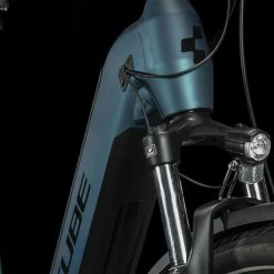Cube Kathmandu Hybrid ONE 750 Easy Entry Blue´n´black 13 Cube Kathmandu Hybrid ONE 750 Easy Entry Blue´n´black -Vélo Èlectrique Soldes Kathmandu Hybrid ONE 750 blue n black 631183 E 6