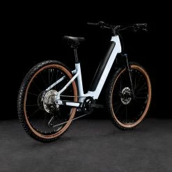 Cube Reaction Hybrid Pro 750 Easy Entry Flashwhite´n´black -Vélo Èlectrique Soldes Reaction Hybrid Pro 750 Easy Entry flashwhite n black 634113 2