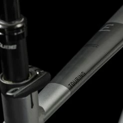 Cube Touring Hybrid EXC 625 Grey'n'metal -Vélo Èlectrique Soldes cube 631152 20119019 Touring Hybrid EXC 625 grey n metal 3